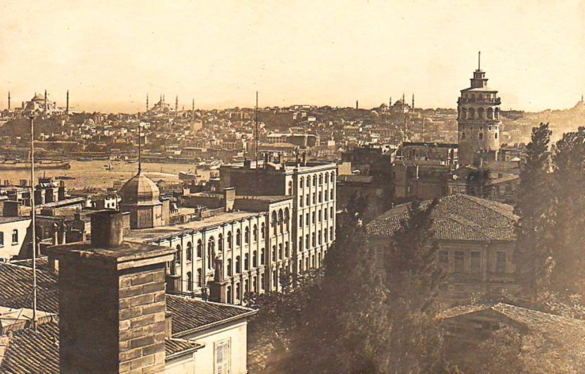 İşgal Altında İstanbul: Karaköyden Beyoğluna Dönemin İzleri